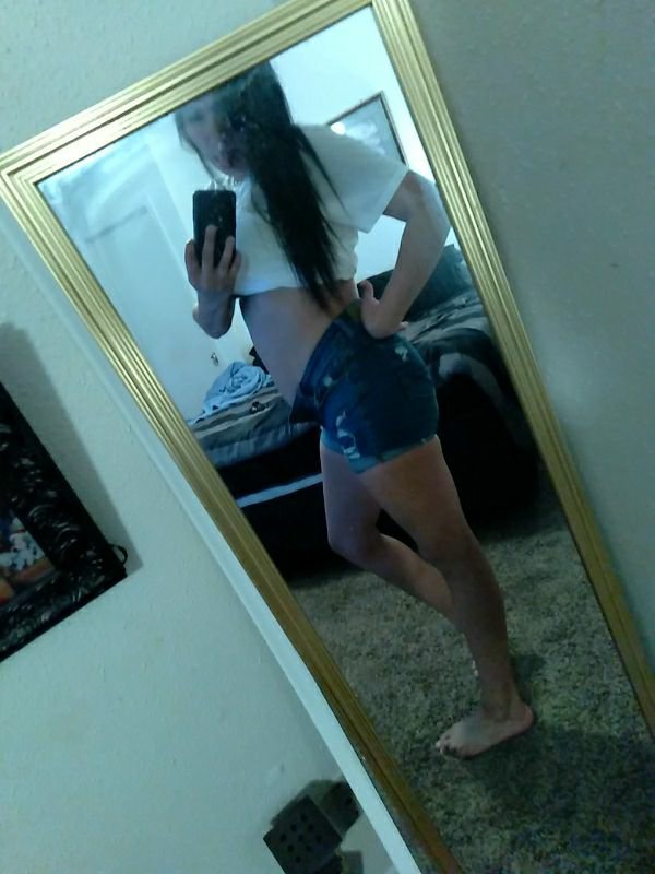 Petite San Antonio latina slut Crystal, who has more? #Cq0JM0Yw